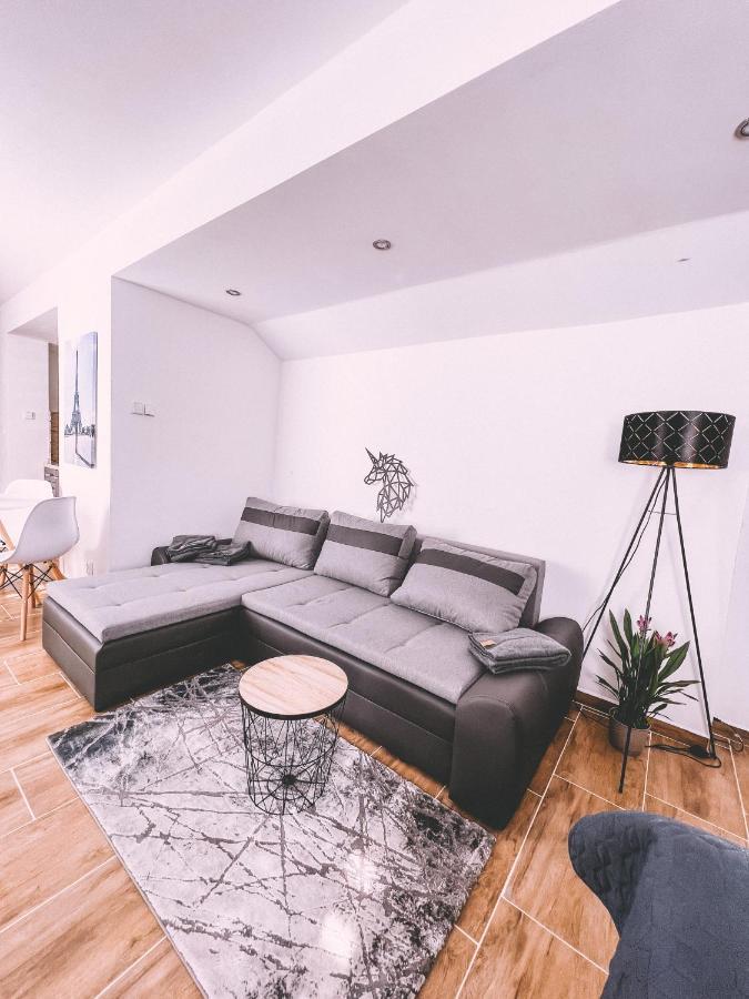 Unicorn Hrensko Apartment Exterior foto